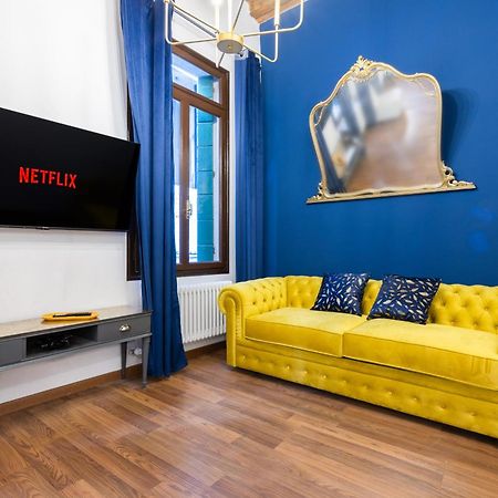 Blue Venetian House Apartment Exterior photo
